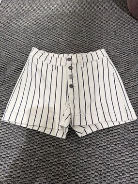 Rewash White High-Waist Button-Front Shorts with Navy Stripes
